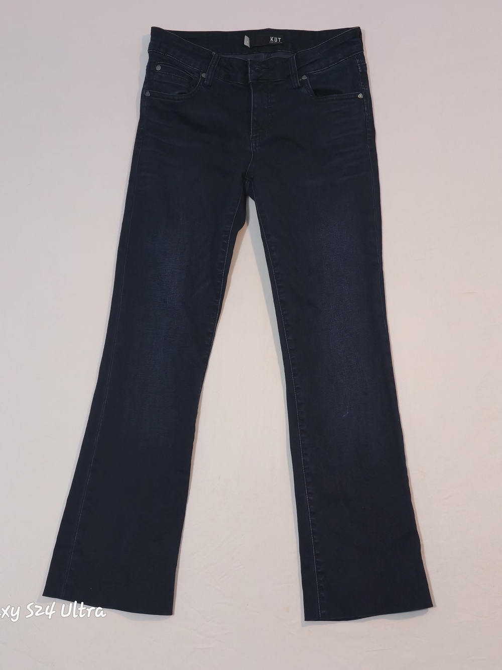 Kut from the Kloth Dark Indigo Straight Leg Size 4.